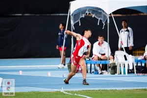 佐藤將光選手の投てき