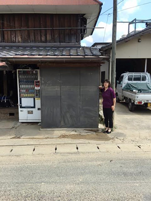 吉野理事の首元まで浸水しました。