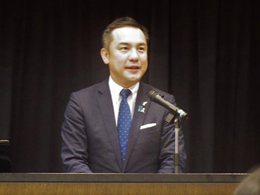 手話を広める知事の会　副会長　鈴木　英敬