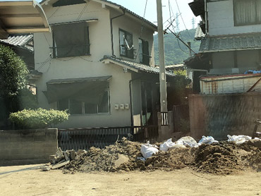 浸水したろう者宅