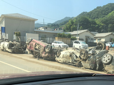 放置されている車