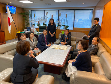 橋本岳厚生労働副大臣