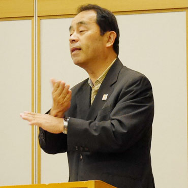 理事長　石野　富志三郎