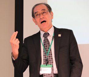 小中 栄一