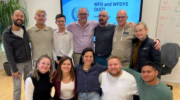 フロントランナーズ