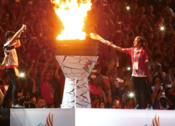 画像、2017 年デフリンピック、サムスン、聖火点灯