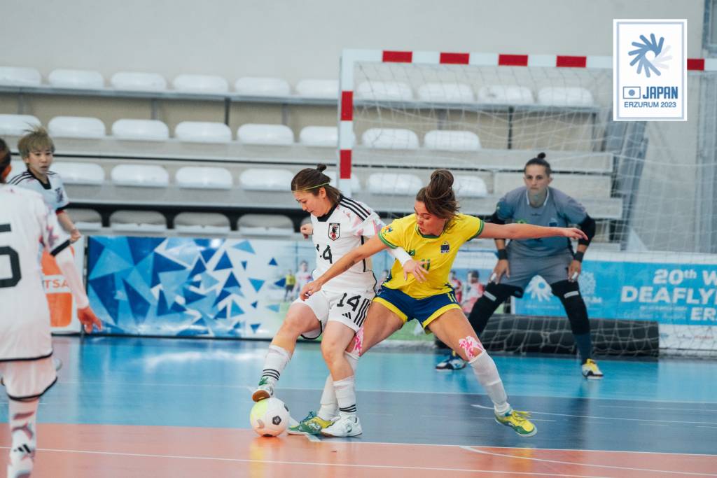 3月1日　フットサル女子　ブラジル戦