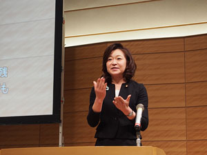 参議院議員 薬師寺みちよ氏
